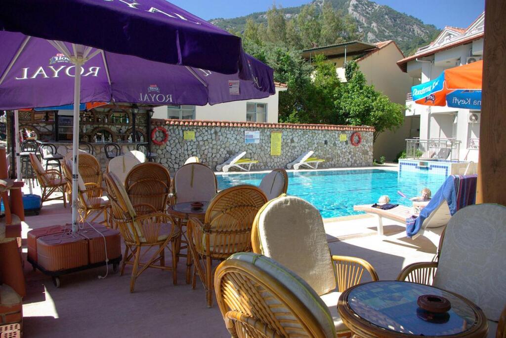 Zeybek Beach Hotel Rezervasyon