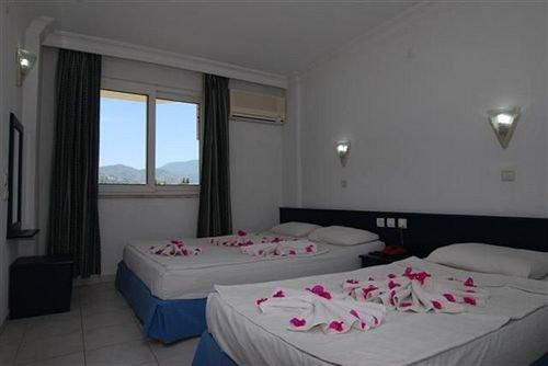 Club Happy Days Rezervasyon