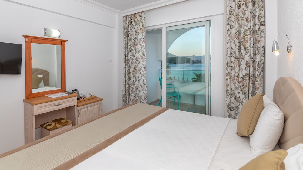 Contess by Faros Hotel Rezervasyon