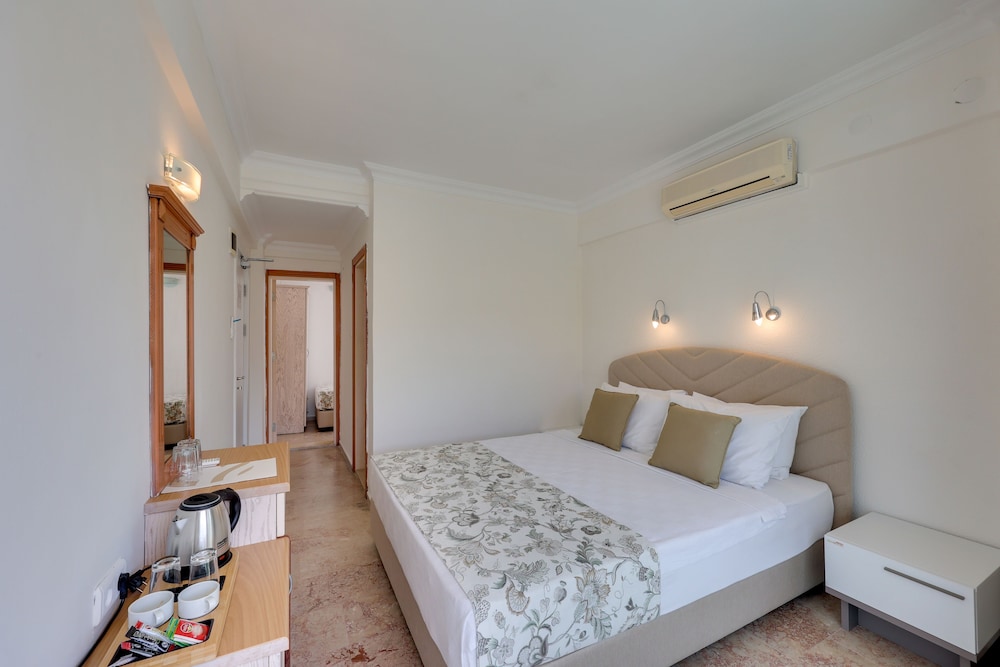 Contess by Faros Hotel Rezervasyon