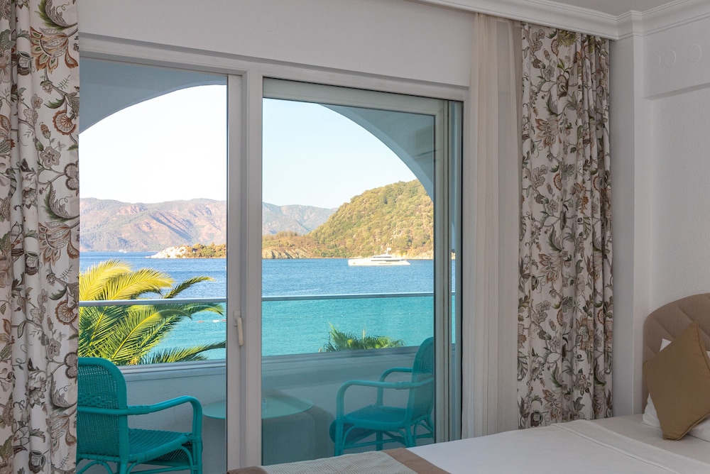 Contess by Faros Hotel Rezervasyon