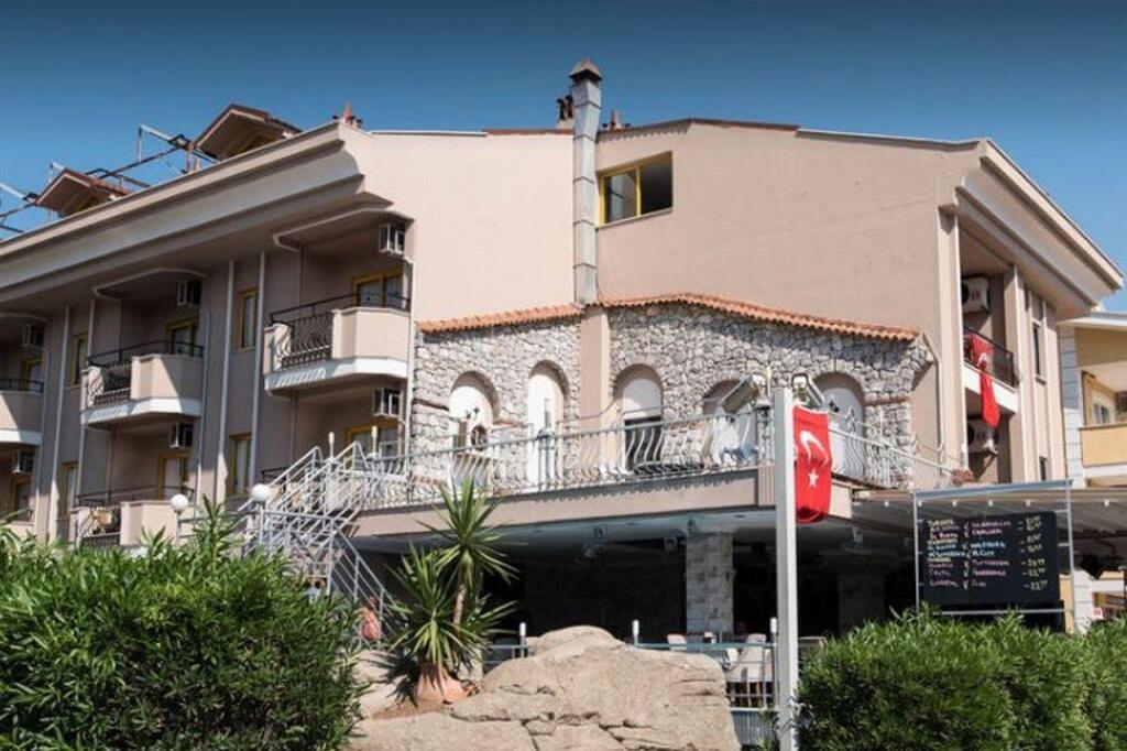 Club Dante Mammaris Rezervasyon