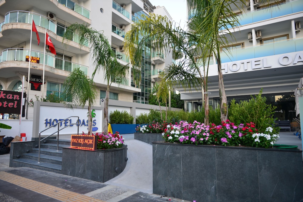 Oasis Hotel & Apartments Rezervasyon