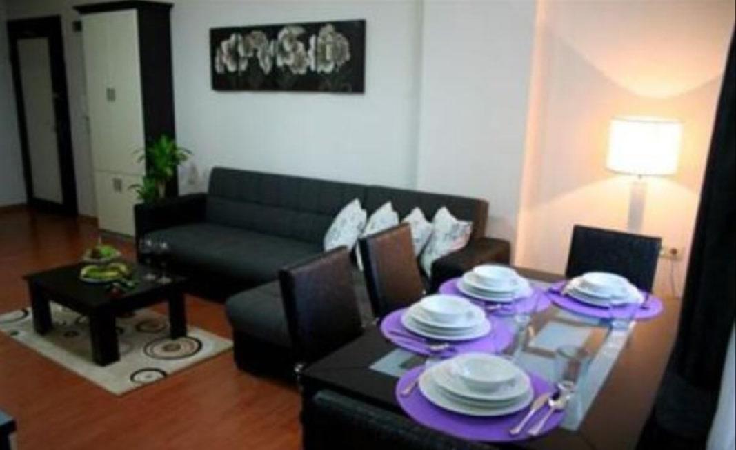 Thomas-ay Residence Rezervasyon