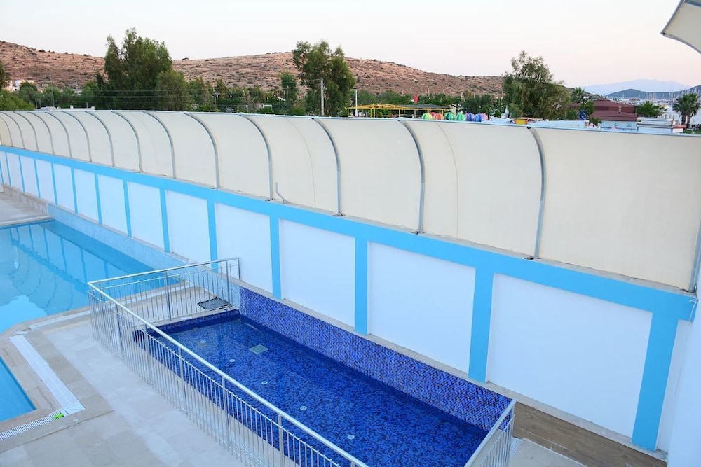 Costa Carina Resort Rezervasyon