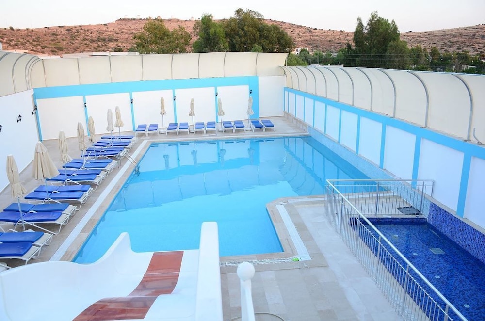 Costa Carina Resort Rezervasyon