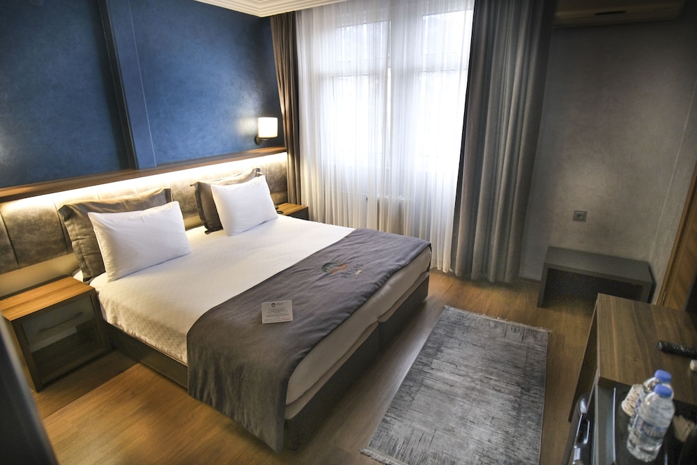 Rhisos Gold Otel Rezervasyon