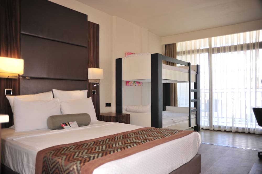 Ramada Resort by Wyndham Akbuk Rezervasyon