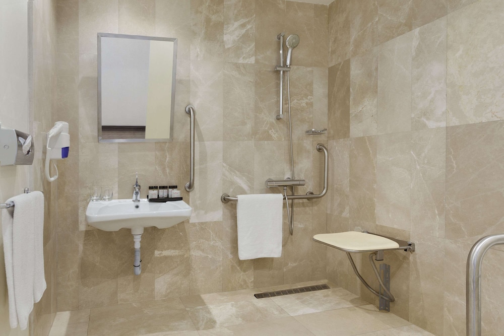 Ramada Resort by Wyndham Akbuk Rezervasyon