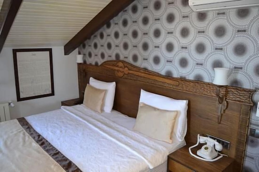 Assos Behram Rezervasyon