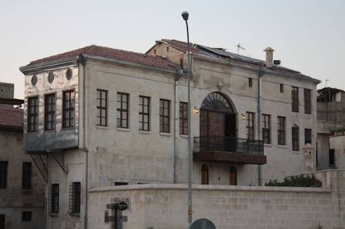 Hıdıroğlu Konak Rezervasyon