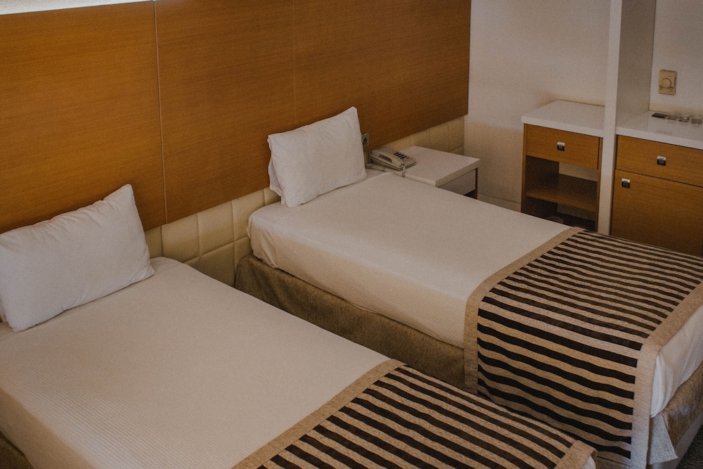 Nüzhet Otel Rezervasyon