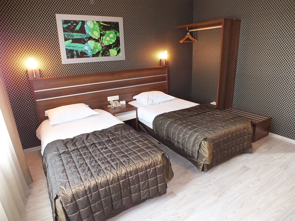 Lifos Hotel Rezervasyon