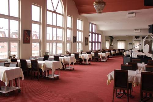 Koeroglu Hotel Rezervasyon