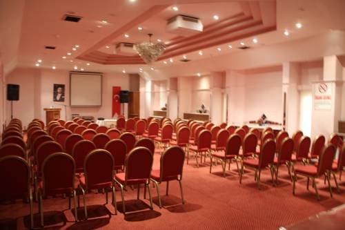 Koeroglu Hotel Rezervasyon