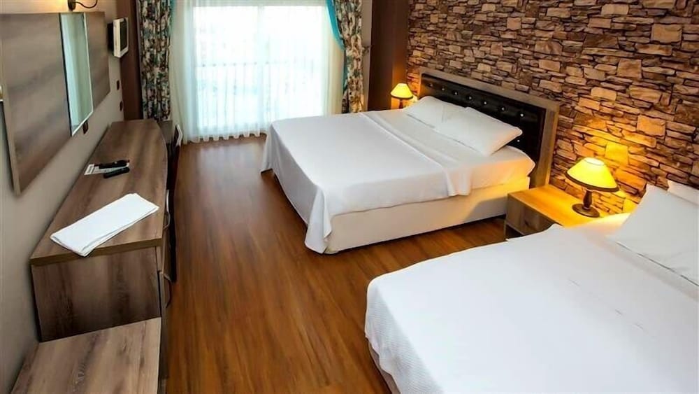 Issos Otel Rezervasyon