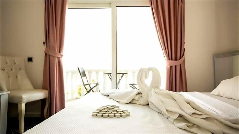Issos Otel Rezervasyon