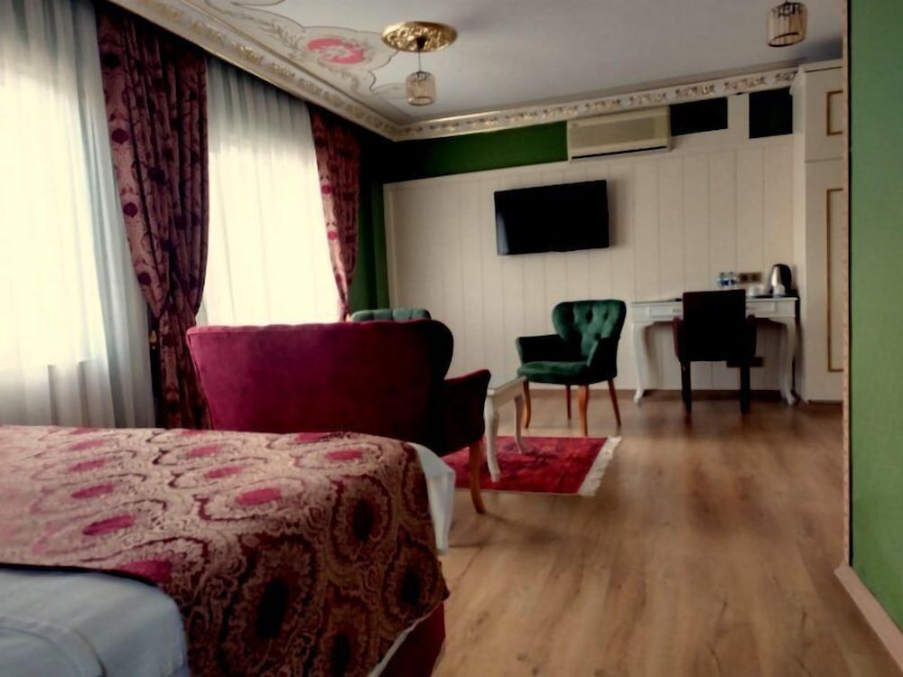 Anibal Hotel Rezervasyon