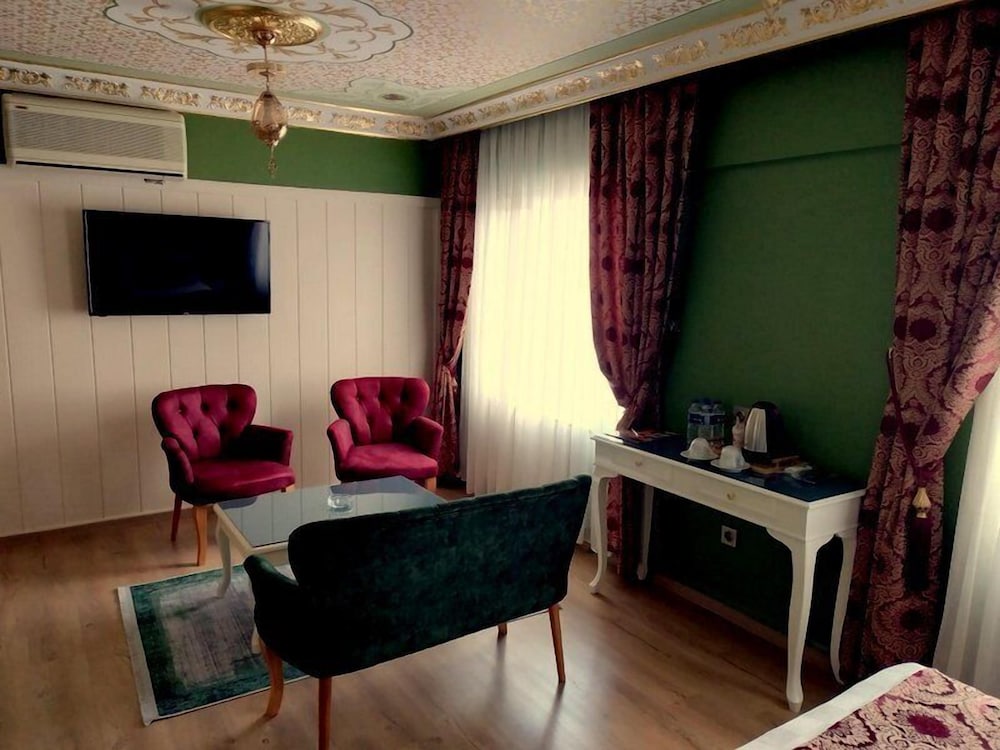 Anibal Hotel Rezervasyon