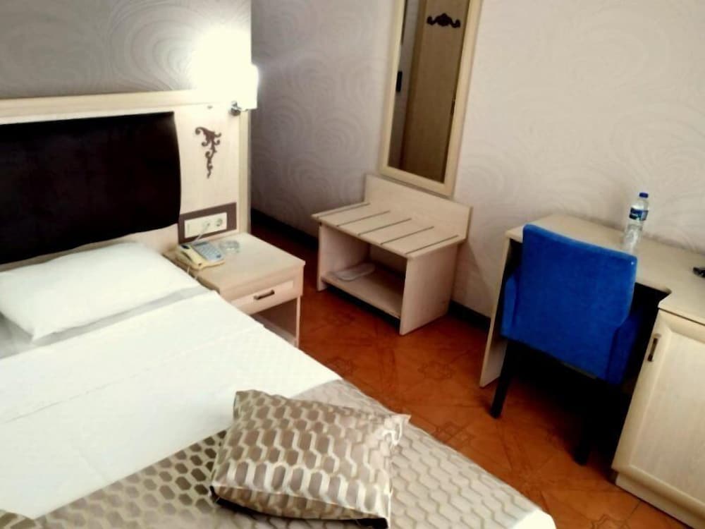 Anibal Hotel Rezervasyon