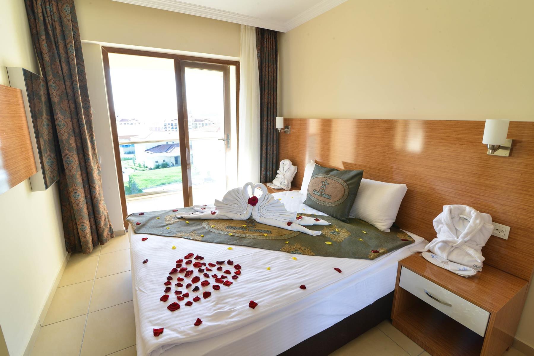 Grand Özgül Thermal Holiday Village Rezervasyon
