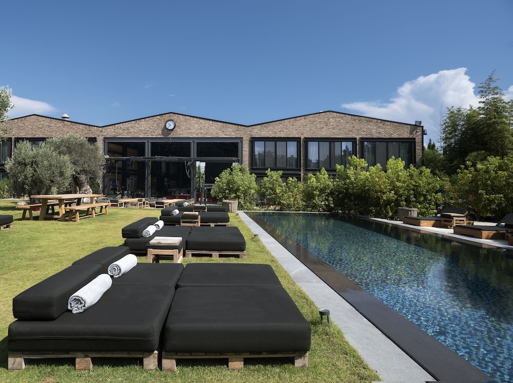 The Stay Warehouse Rezervasyon