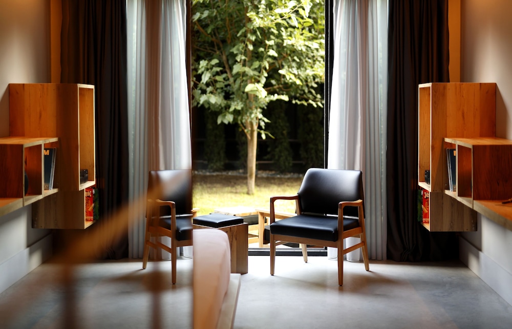 The Stay Warehouse Rezervasyon