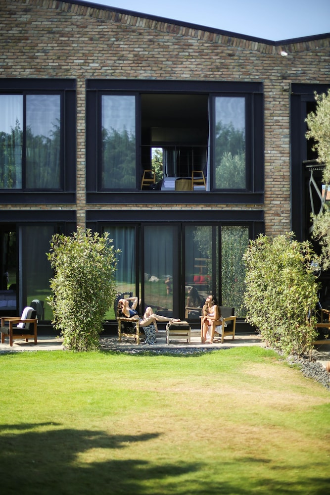 The Stay Warehouse Rezervasyon