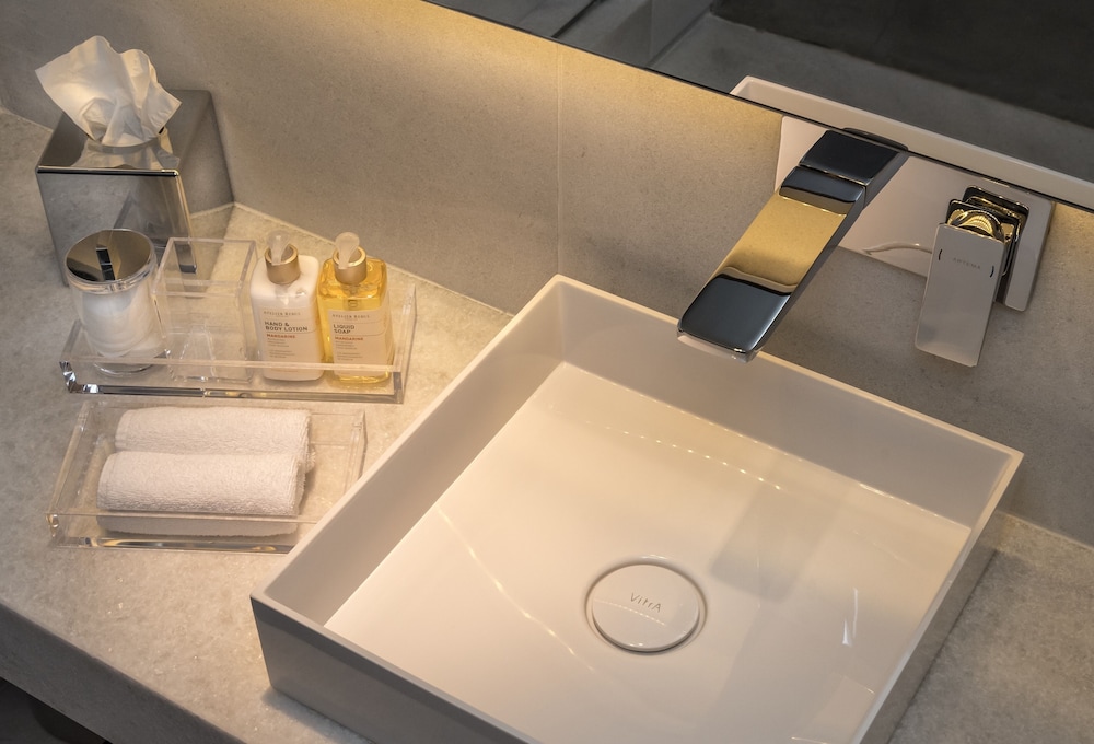 The Stay Warehouse Rezervasyon