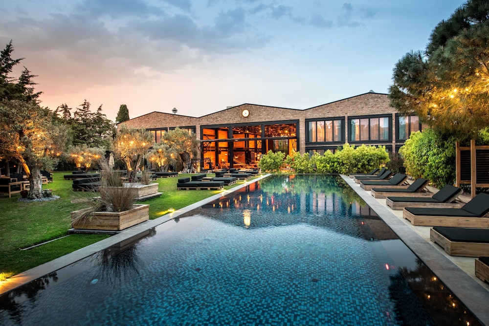 The Stay Warehouse Rezervasyon