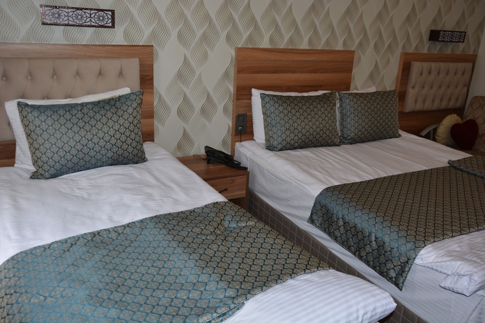 Ada Hotel Rezervasyon