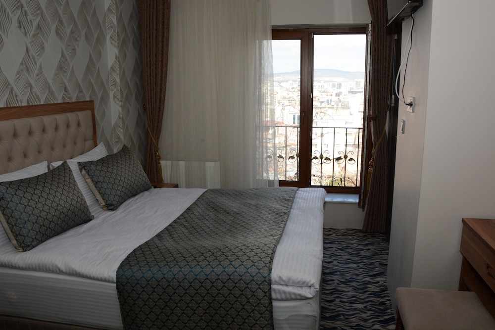 Ada Hotel Rezervasyon