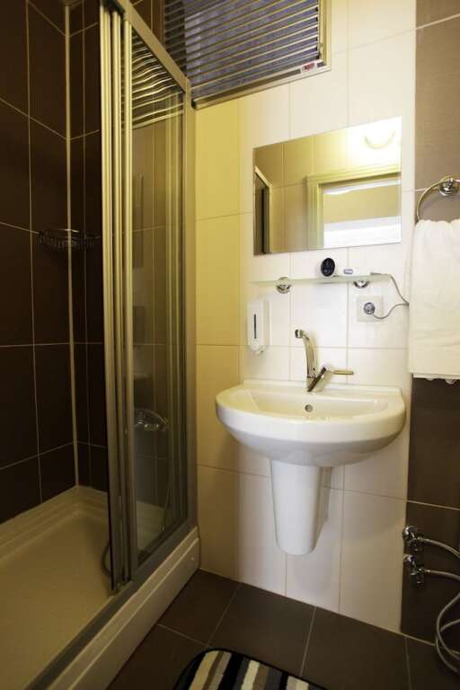 Alsancak City Hostel Rezervasyon