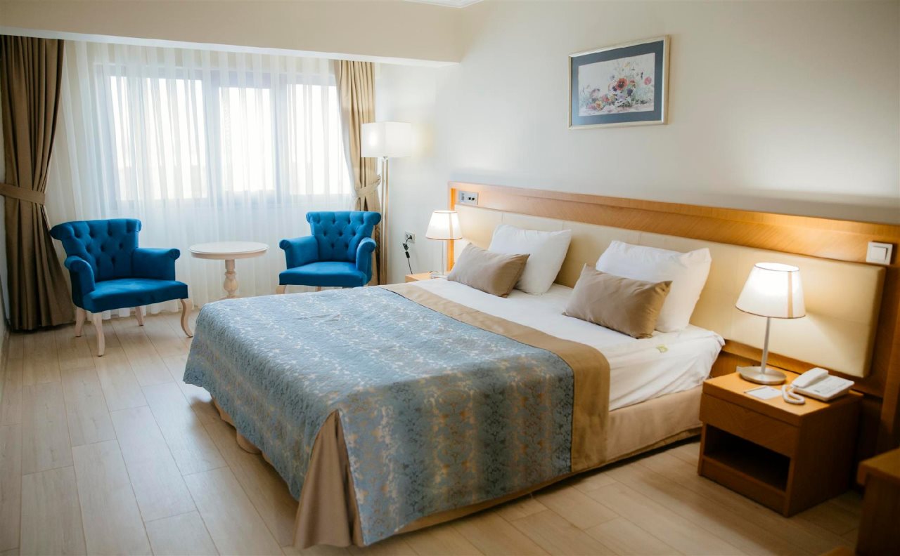 Patalya Lakeside Resort Hotel Rezervasyon