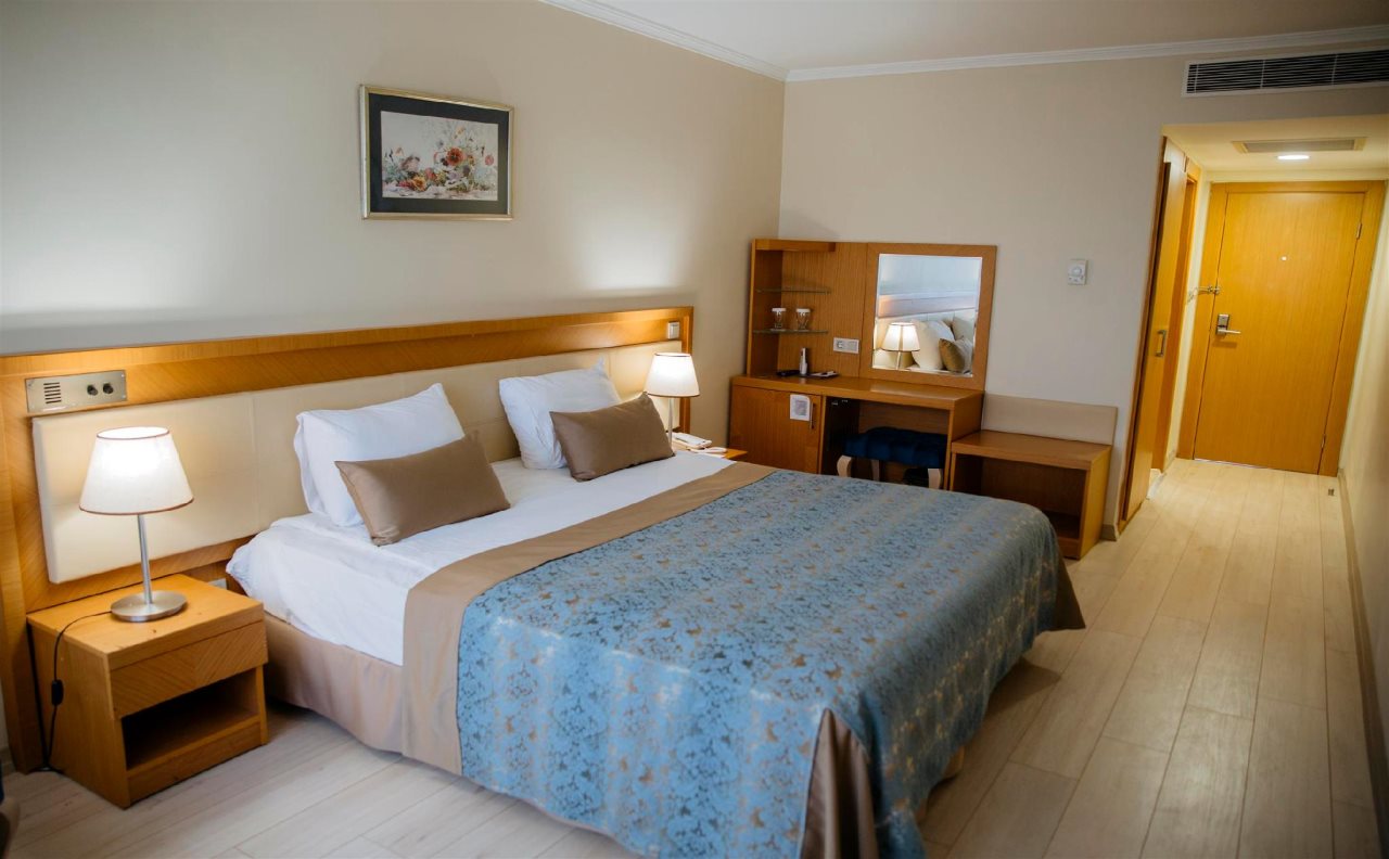 Patalya Lakeside Resort Hotel Rezervasyon