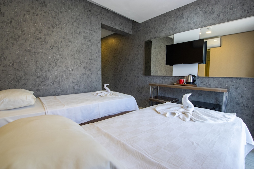 Emilia Hotel Rezervasyon