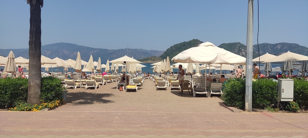 Emilia Hotel Rezervasyon