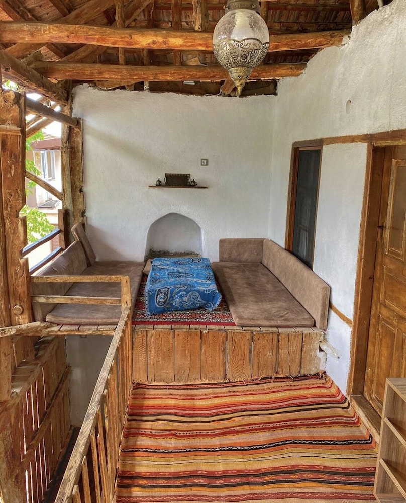 Aliya Garden Köy Evi ve Lezzetleri Rezervasyon