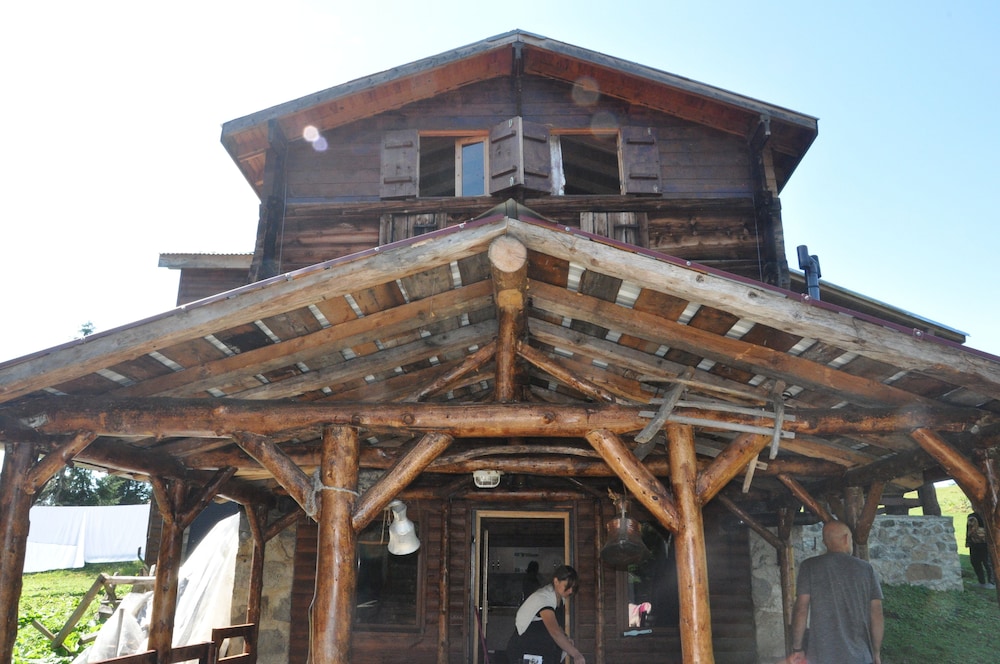 Tanevit Dag Evi Rezervasyon