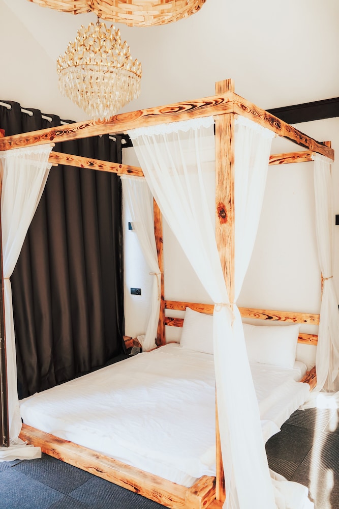 Tas Ev Butik Otel Sapanca Rezervasyon