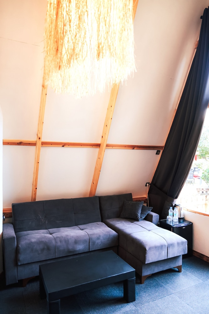 Tas Ev Butik Otel Sapanca Rezervasyon