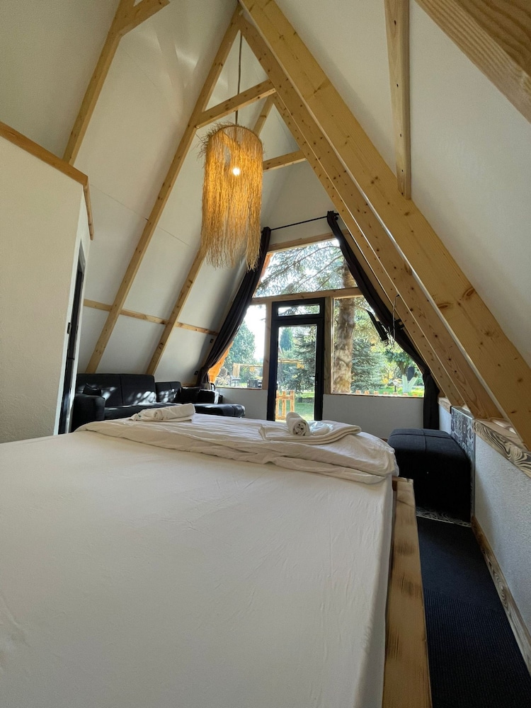 Tas Ev Butik Otel Sapanca Rezervasyon