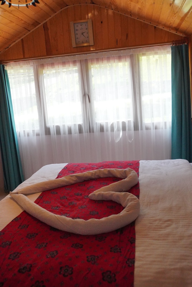 Özbek Suite Otel Rezervasyon