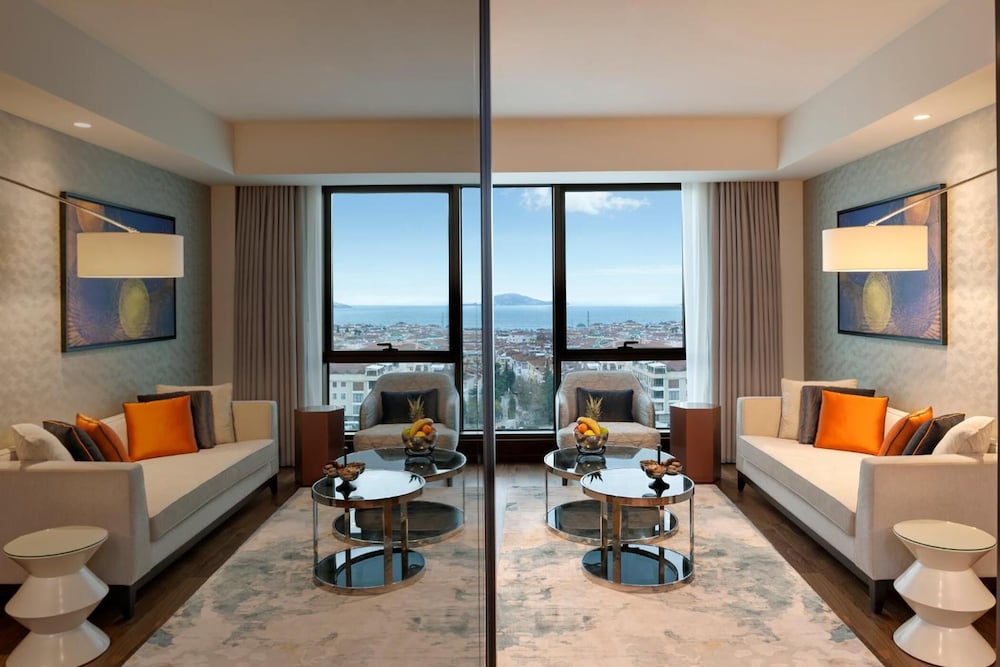 Elite World Grand Istanbul Küçükyali Rezervasyon