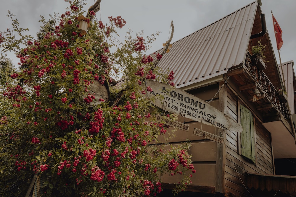 Moromu Dag Evleri Rezervasyon