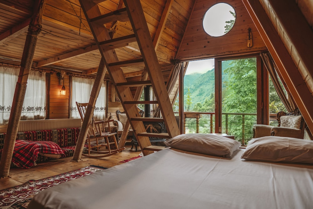 Moromu Dag Evleri Rezervasyon