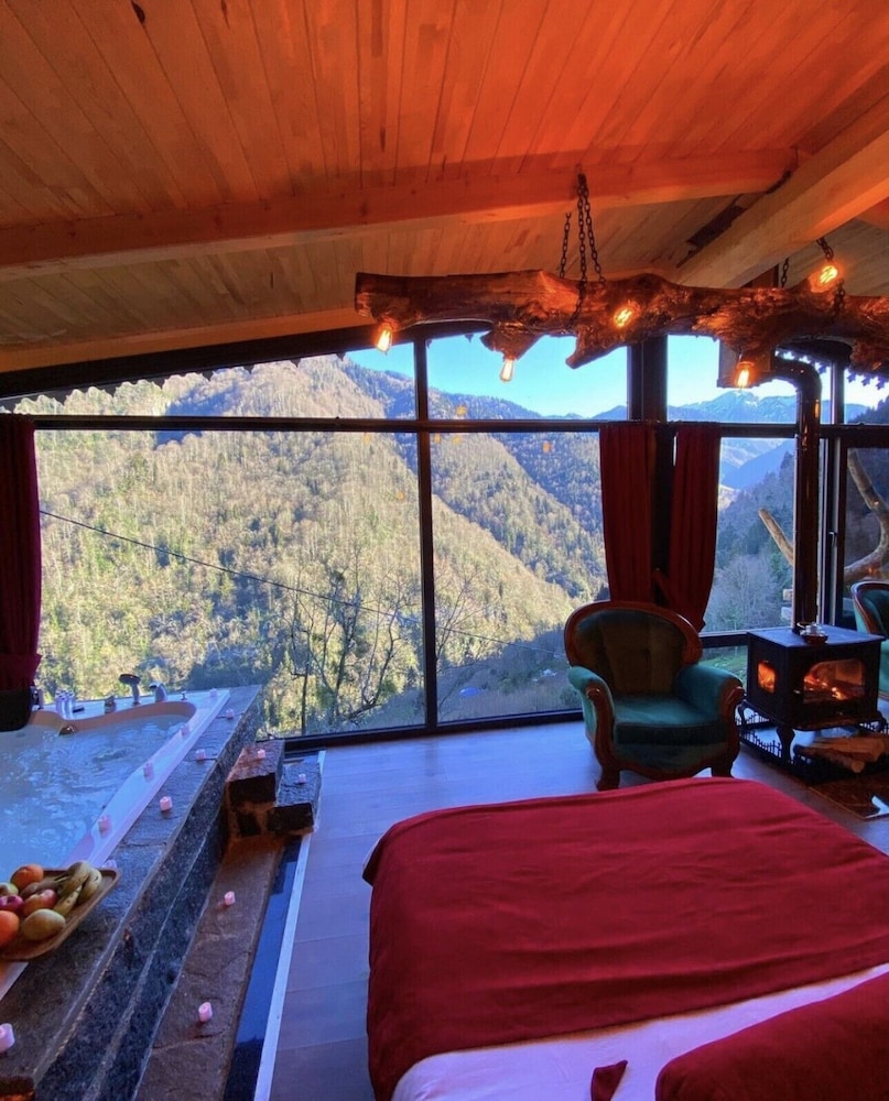 Seyr-i Cennet Dag Evleri Rezervasyon