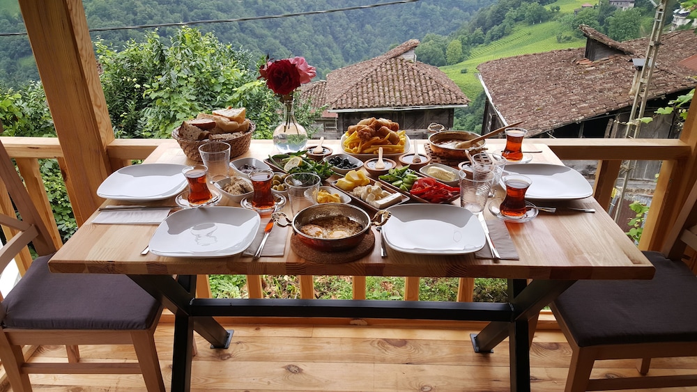 Ufuk Pansiyon Vice Rezervasyon