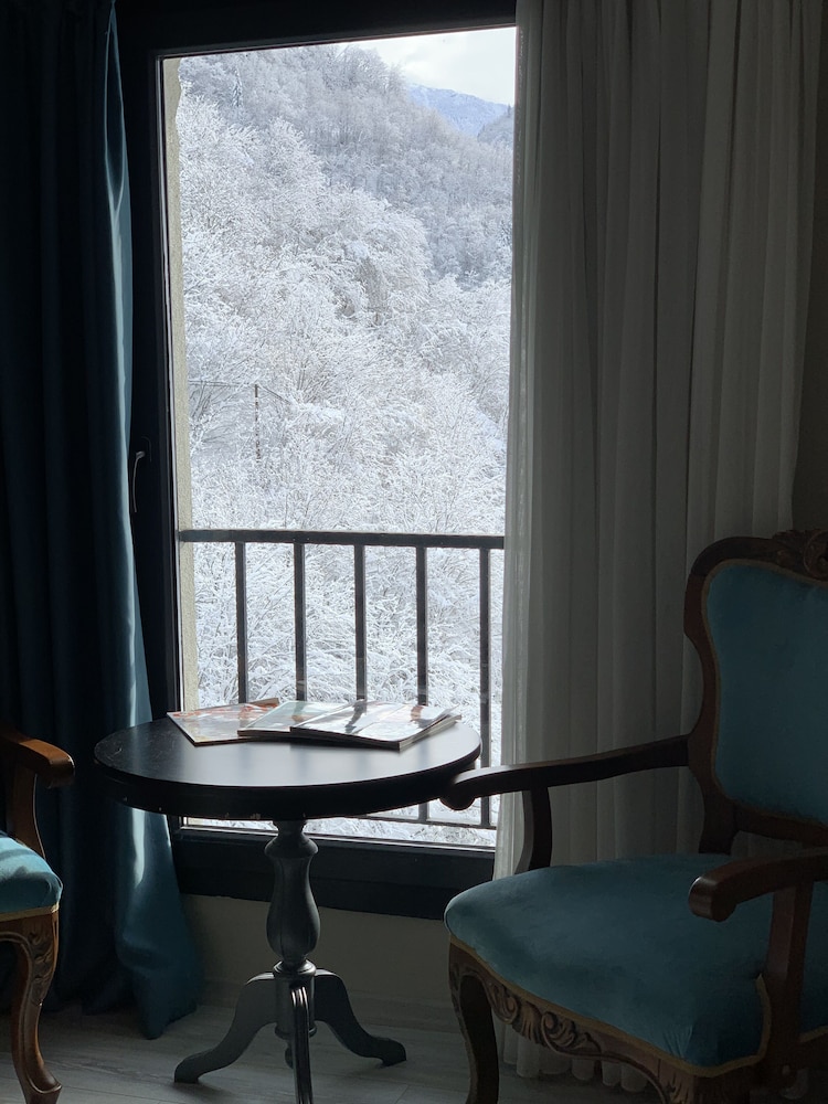 Pordanis Hotel Rezervasyon