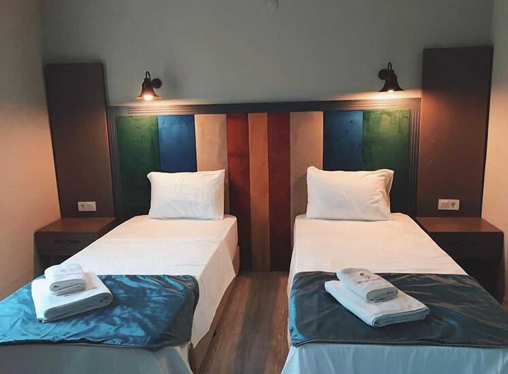 Pordanis Hotel Rezervasyon